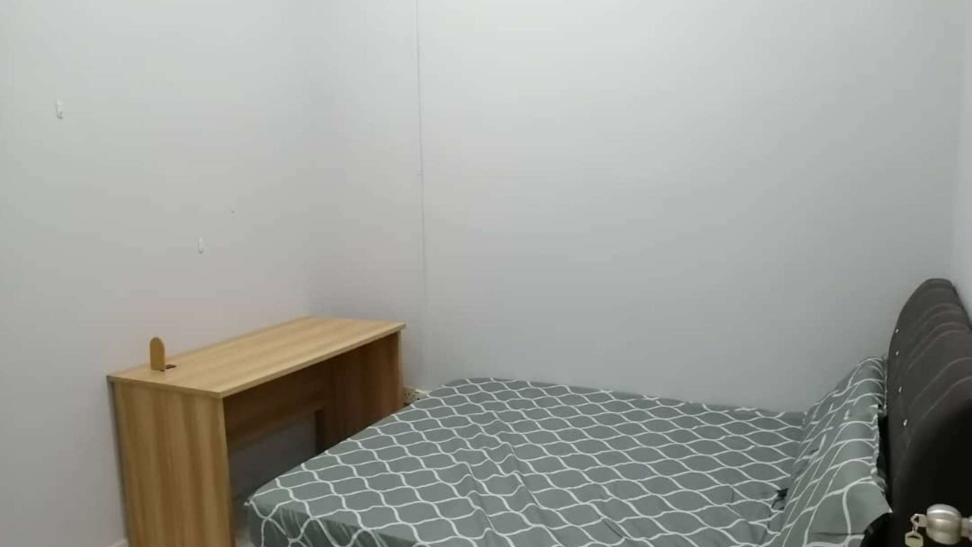 Cozy furnished bedroom with desk in Taman Bukit Indah terrace house, Johor Bahru